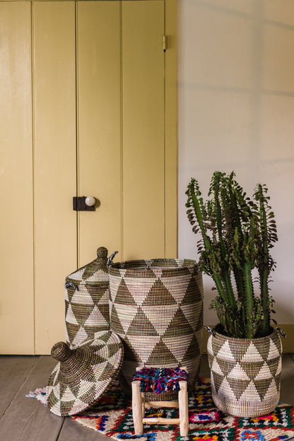 Baskets - 3 nesting sizes with design and handmade in West Africa